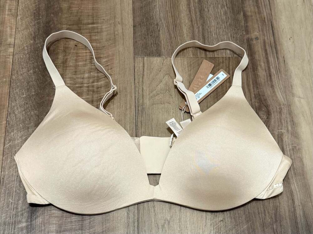 SKIMS Wireless Form Super Push-Up Bra in Sand